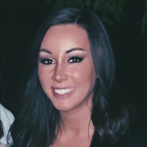 Meet your Posher, Amy